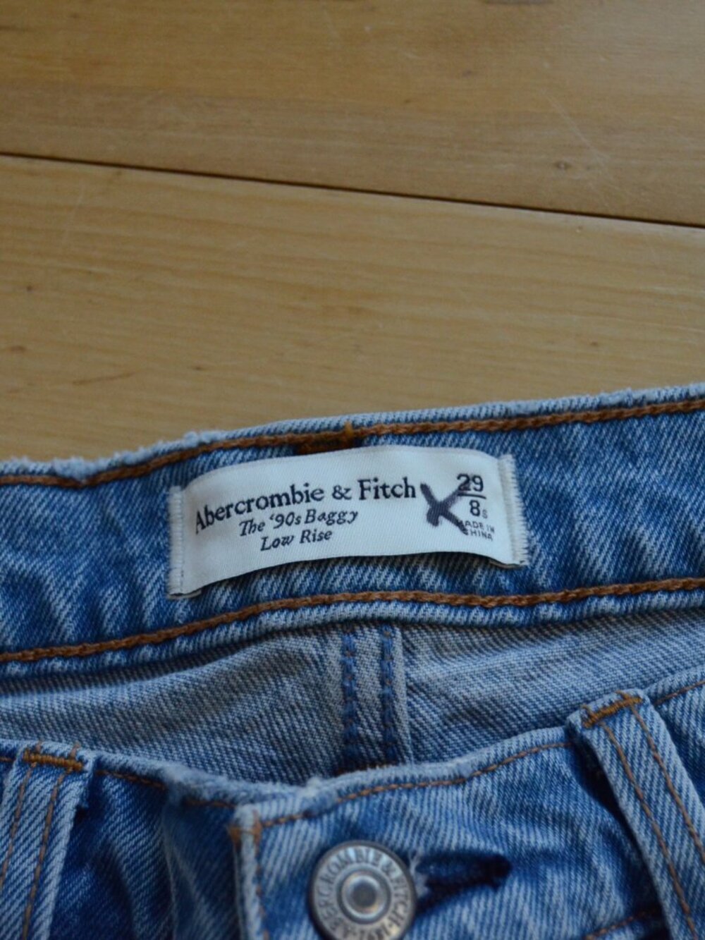 Abercrombie & Fitch The 90s baggy jeans Low Rise Size 29 Short - Picture 8 of 10